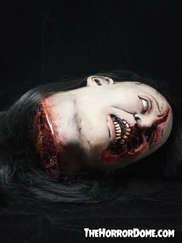 "Regan Severed Head" HD Studios Ulta Realistic Halloween Prop 5 "Regan Severed Head" HD Studios Ulta Realistic Halloween Prop - Image 3